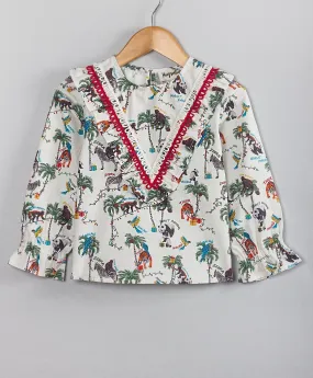 Animals print top with contrast lace along yoke seam-White