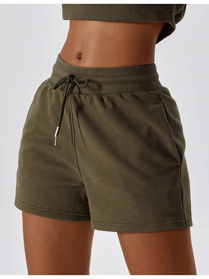 Sportshorts mit Kordelzug und gesmokter Taille