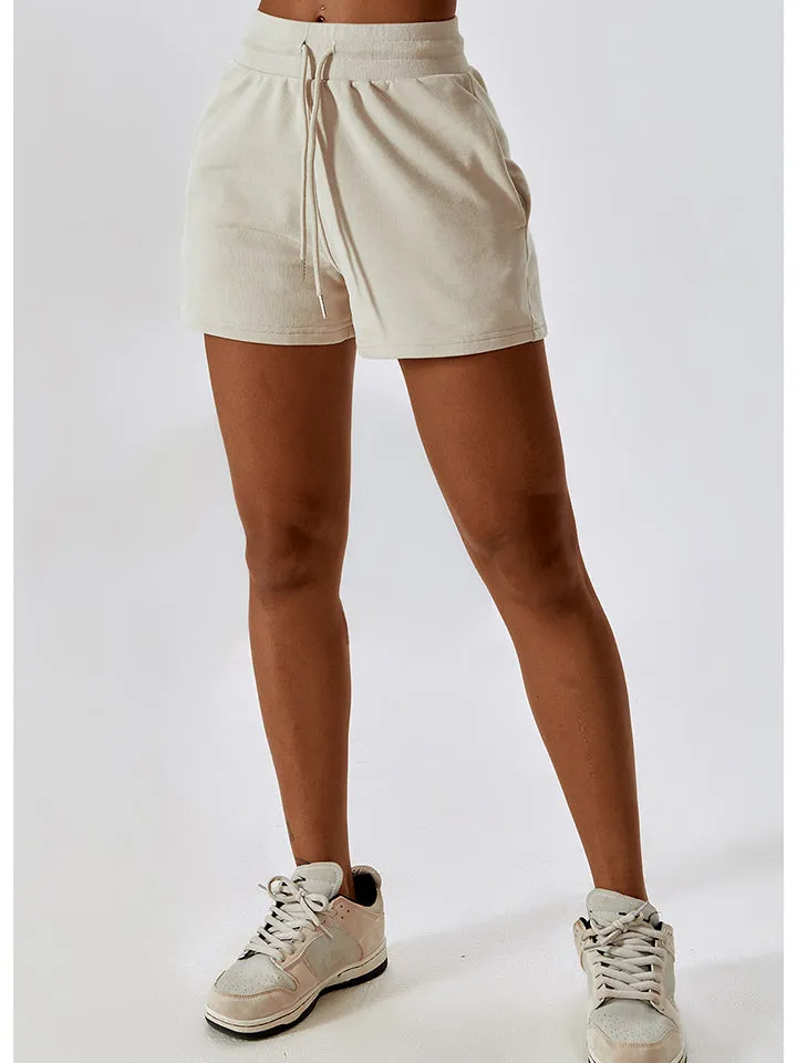 Sportshorts mit Kordelzug und gesmokter Taille